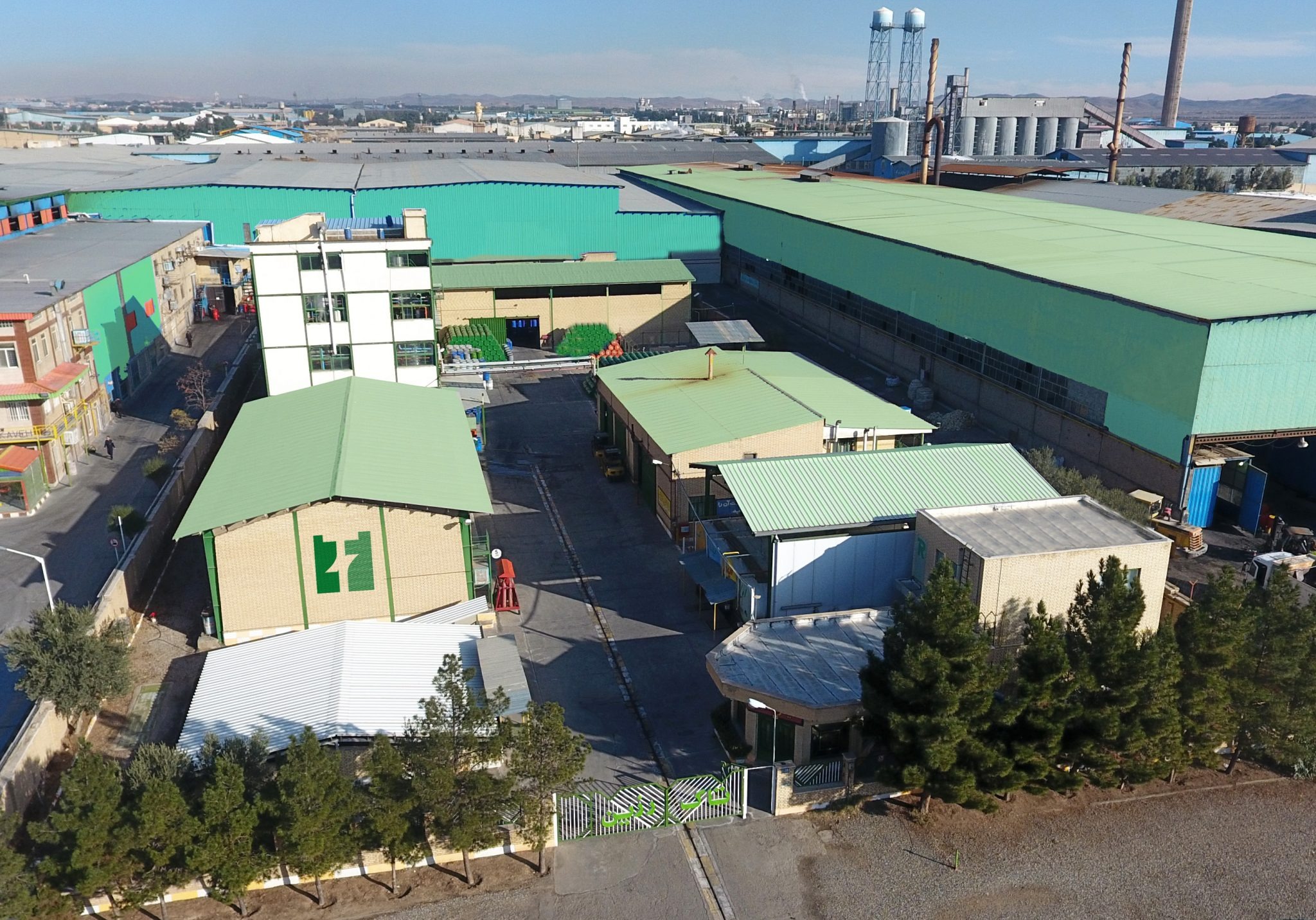 شرکت کوشان پوشش تولیدکننده تخصصی رنگ‌های خودرو و پوشش‌های خودرویی